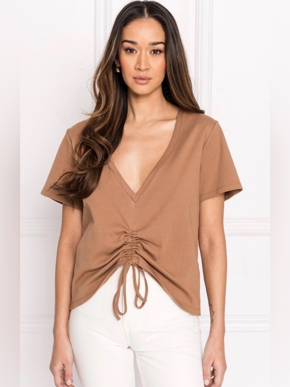 LaMarque Enya Runched Ruched Adjustable tie Tee taupe V-Neck small